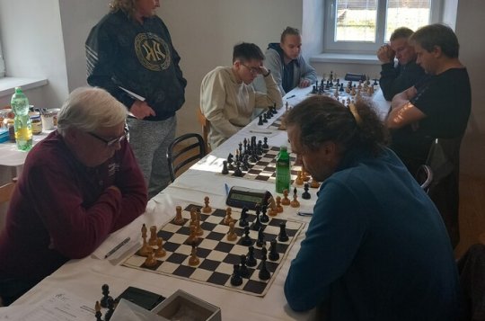 Šachové soutěže družstev pokračovaly druhým kolem