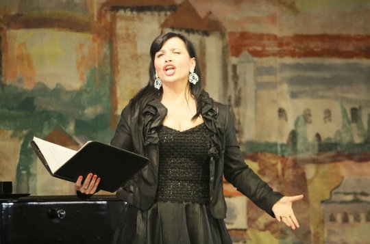 Andrea Kalivodová zazpívala písně Dvořáka i Smetany