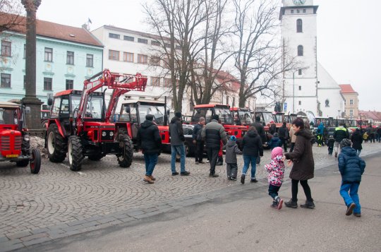 Na silvestra opět vyjedou traktory