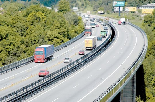 Ministr: Na zúžené dálnici bude úsekové měření