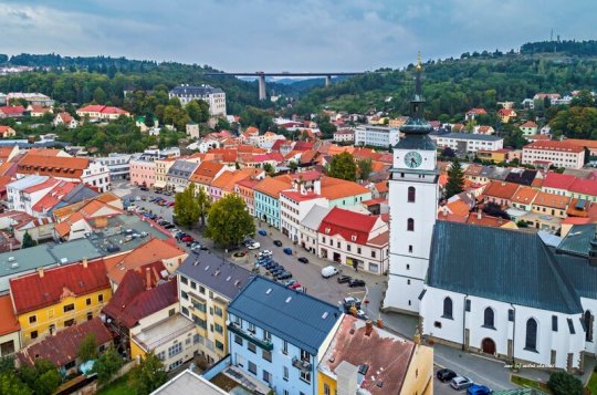 Nové vyhlášky zakazují alkohol a omezují pyrotechniku