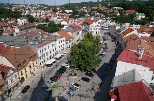 Začíná archeologický průzkum náměstí