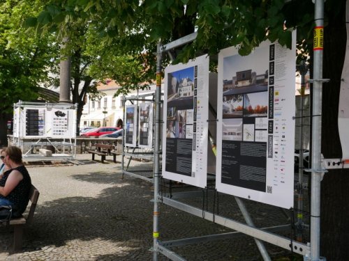 Výstava České ceny za architekturu bude opět na náměstí