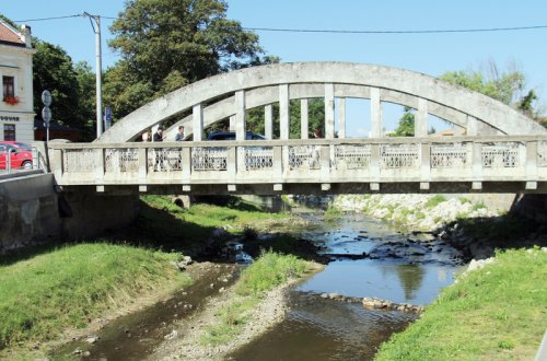 Největší letošní investicí je stavba nového mostu na Třebíčské