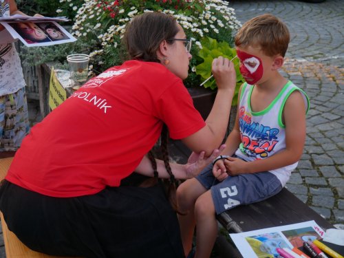 K desátým narozeninám si pracovníci NZDM Wellmez připravili další ročník multižánrového festivalu FUNNY FEST