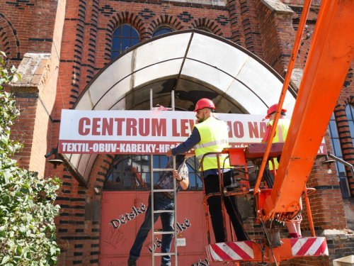 Starosta odemknul synagogu a zve k její návštěvě