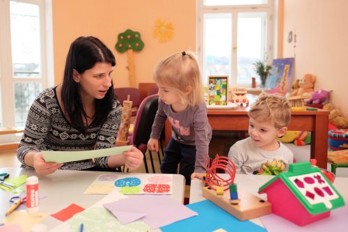 Centrum pro rodiče s dětmi Kopretina ve Velkém Meziříčí slaví deset let s Charitou