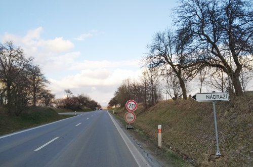 U křižanovské železnice projedete omezenou rychlostí