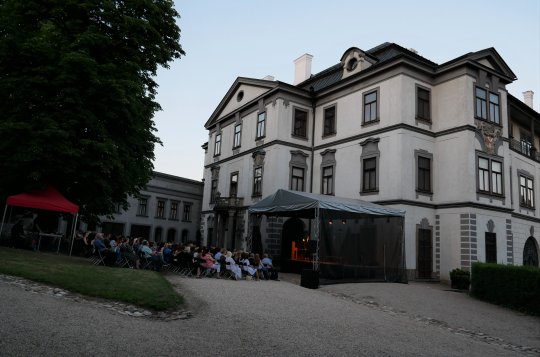 Vanda Hauserová se předvedla jako Edith Piaf 